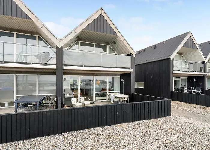 2 Bedroom Gorgeous In