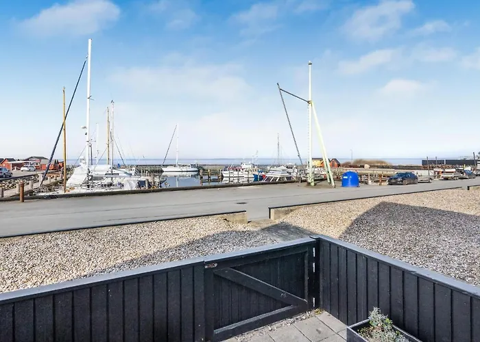 Holiday home 2 Bedroom Gorgeous In